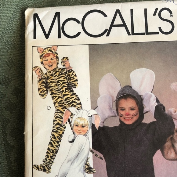 McCall’s 9233 pattern - size 4 - animal costumes for Halloween- theatre- skating - Picture 3 of 7